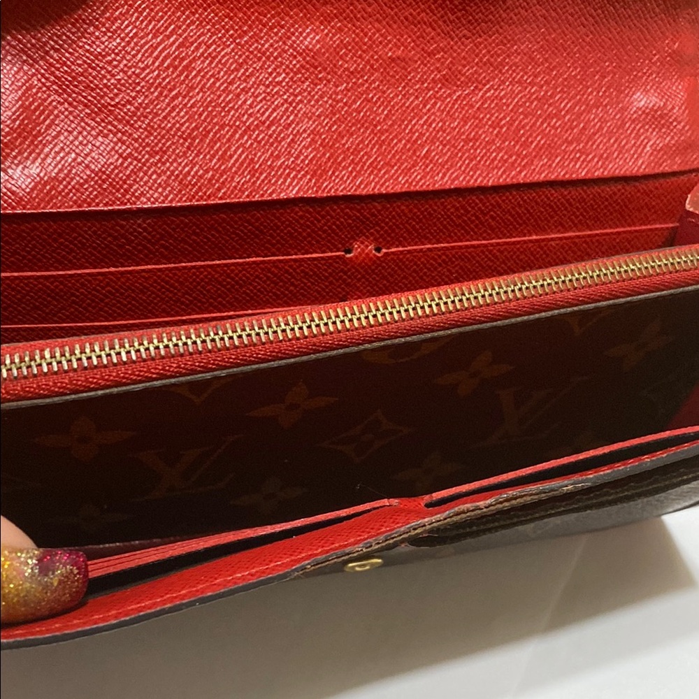 LOUIS VUITTON Portefeuille Sarah Retiro Cerise Monogram Long wallet - Picture 14 of 17
